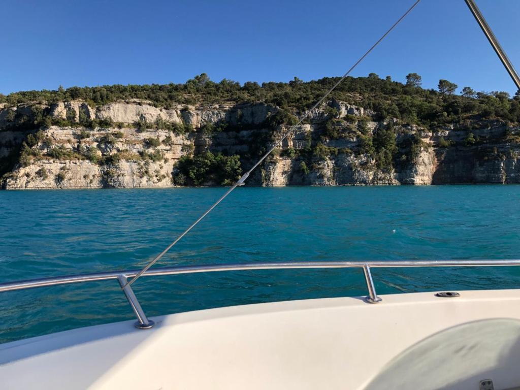 Appartement Sur Les Toits, Tres Jolie Vue Provence Gréoux-les-Bains Екстериор снимка